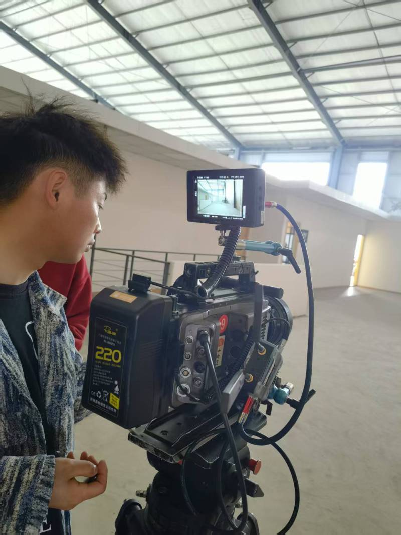 解锁中站区广告片拍摄：以创意镜头，解锁品牌商业价值新高度